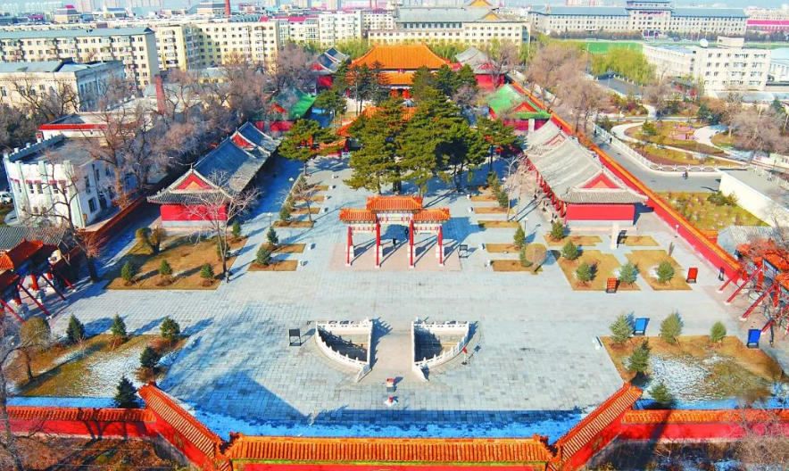 哈尔滨冰雪大世界玫瑰冰瀑美景欣赏与旅游攻略