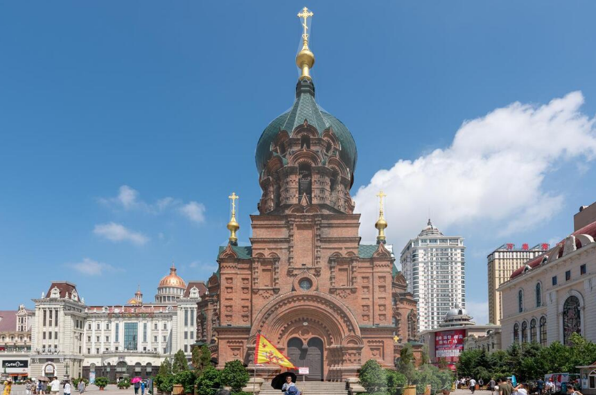 哈尔滨冰雪大世界旅游攻略与冰雪特色介绍