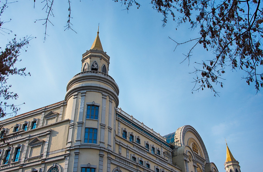 哈尔滨冰雪大世界精彩冰雪创作展示与体验